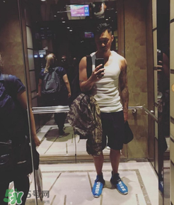 余文樂藍(lán)色運(yùn)動(dòng)鞋是什么牌子？余文樂ins同款球鞋品牌