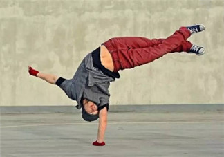 倒立對女人有什么好處 零基礎的倒立教學