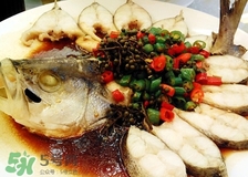 鱸魚怎么做好吃又簡(jiǎn)單？清蒸鱸魚的做法