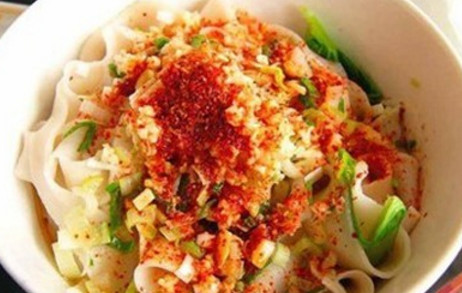 油潑面是哪里的特殊美食？油潑面是什么面