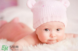 夏季寶寶體溫多少正常？夏季寶寶體溫會(huì)偏高嗎？