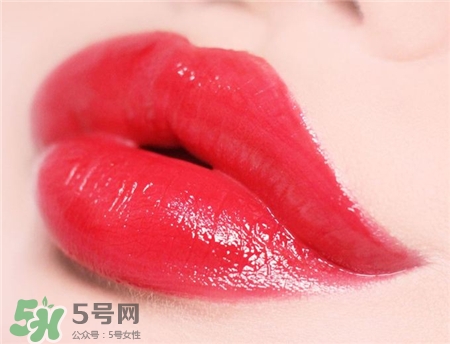 愛(ài)麗小屋冰棒唇釉色號(hào) 愛(ài)麗小屋冰棒唇釉試色 愛(ài)麗小屋冰棒唇釉色號(hào) 愛(ài)麗小屋冰棒唇釉試色