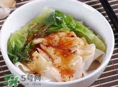 油潑面怎么和面？油潑面的面怎么和