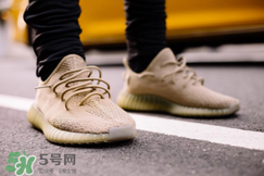 adidas yeezy 350 boost v2 dark green椰子350大地綠多少錢？