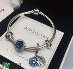 pandora繁星童話手鏈?zhǔn)鞘裁床馁|(zhì)？潘多拉繁星童話是銀的嗎？