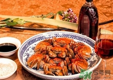吃花蓋蟹可以喝啤酒嗎？吃花蓋蟹能喝啤酒嗎
