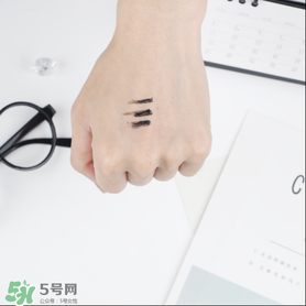 悅詩風(fēng)吟睫毛膏色號 悅詩風(fēng)吟睫毛膏好卸嗎 悅詩風(fēng)吟睫毛膏色號 悅詩風(fēng)吟睫毛膏好卸嗎