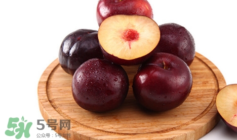 黑布林帶皮能吃嗎？黑布林可以帶皮吃嗎