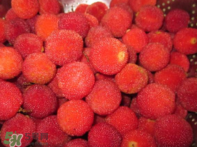 泡楊梅酒用多少度的酒？楊梅酒用多少度的白酒？