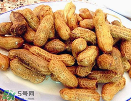 楊梅和花生能一起吃嗎？吃了楊梅還能吃生花生嗎？