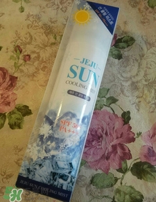 loveindesert冰感水晶防曬噴霧評測_心得_體驗 loveindesert冰感水晶防曬噴霧評測_心得_體驗