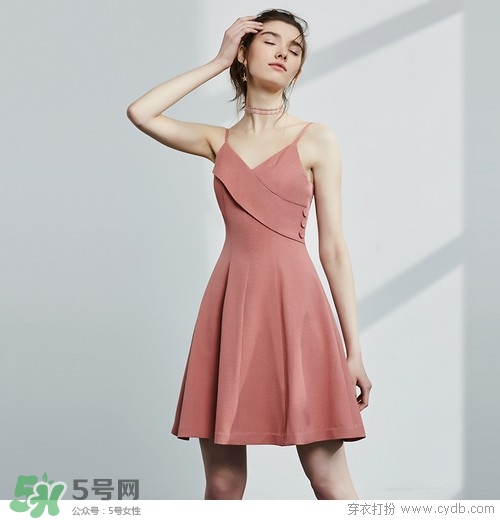 7月份去三亞穿什么？去月份去三亞穿什么衣服