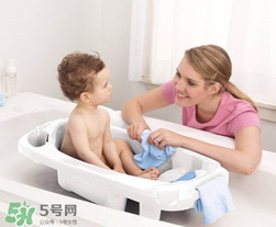 嬰兒浴盆是帶浴網(wǎng)還還是帶浴板好？嬰兒浴盆什么款式好？