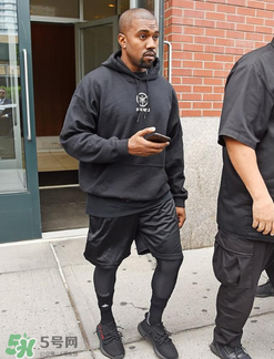 adidas yeezy 350 v2反轉(zhuǎn)奧利奧配色諜照曝光好看嗎？