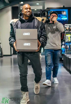 adidas yeezy 350 v2反轉(zhuǎn)奧利奧配色諜照曝光好看嗎？