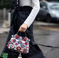 fendi peekaboo尺寸多大？芬迪peekaboo尺寸有哪幾種？