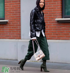 fendi kan i多少錢？芬迪kan i包包國內(nèi)專柜價格