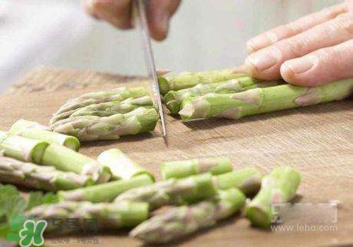 蘆筍需要去皮嗎？蘆筍外面的皮怎么處理？