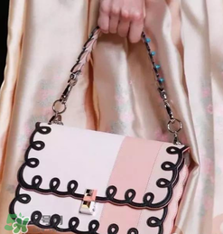 fendi kan i尺寸多大？芬迪kan i包包尺寸介紹