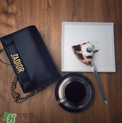 jadior是什么品牌？jadior和dior有什么區(qū)別？