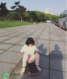 小蘋(píng)果安琪兒微博 小蘋(píng)果安琪兒照片