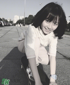 小蘋(píng)果安琪兒微博 小蘋(píng)果安琪兒照片