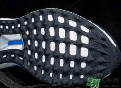 adidas ultraboost上腳怎么樣？阿迪達(dá)斯跑鞋實(shí)戰(zhàn)測(cè)評(píng)