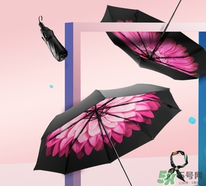 蕉下太陽傘怎么收？蕉下小黑傘太陽傘怎么打開？