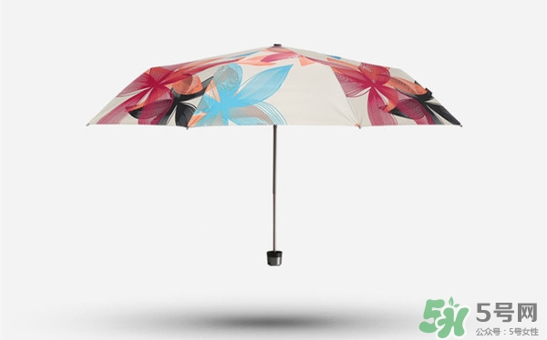 黑檸檬和蕉下哪個(gè)好？黑檸檬和蕉下太陽傘對比