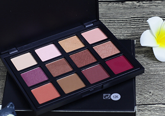 ismine伊姿蔓眼影怎么樣？伊姿蔓和morphe眼影對比