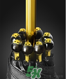 蕉下太陽傘怎么收？蕉下小黑傘太陽傘怎么打開？