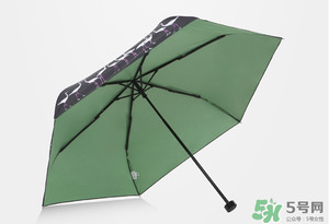 黑檸檬和蕉下哪個(gè)好？黑檸檬和蕉下太陽傘對比