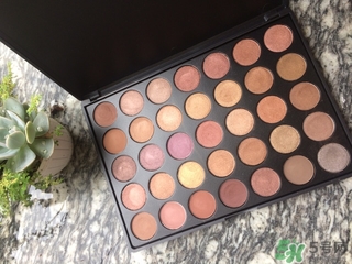 ismine伊姿蔓是什么牌子？伊姿蔓眼影色號試色