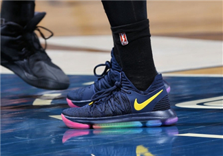 nike kd 10 be true彩虹配色實物怎么樣？杜蘭特10彩虹底照片曝光