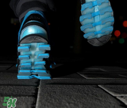 adidas刀鋒戰(zhàn)士怎么樣？阿迪達(dá)斯刀鋒戰(zhàn)士測評