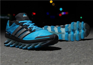 adidas刀鋒戰(zhàn)士怎么樣？阿迪達(dá)斯刀鋒戰(zhàn)士測(cè)評(píng)