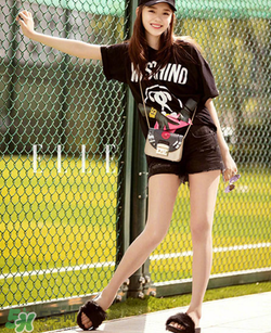 ugg royale小毛王拖鞋怎么買？ugg小毛王拖鞋在哪買？