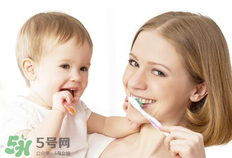寶寶牙膏含氟好不好？寶寶能用含氟的牙膏嗎？