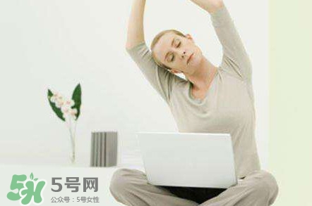 空調(diào)為什么會(huì)漏水？為什么空調(diào)內(nèi)機(jī)會(huì)滴水