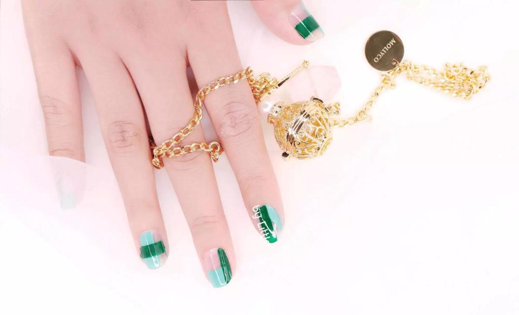 美甲DIY教程圖解 diy美甲步驟和解說(shuō)圖 美甲DIY教程圖解 diy美甲步驟和解說(shuō)圖