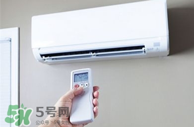 吹空調(diào)為什么要放盆水？吹空調(diào)為什么會喉嚨痛