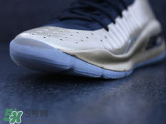under armour curry4 parade怎么樣？庫里第四代戰(zhàn)靴金屬色細節(jié)照片