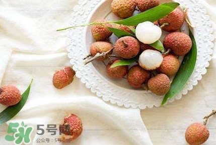 荔枝為什么要用藥水泡？荔枝藥水浸泡是否安全？