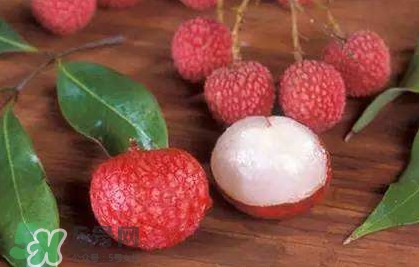 吃泡藥水的荔枝會得?。砍运幩睦笾檬肿憧诓?？