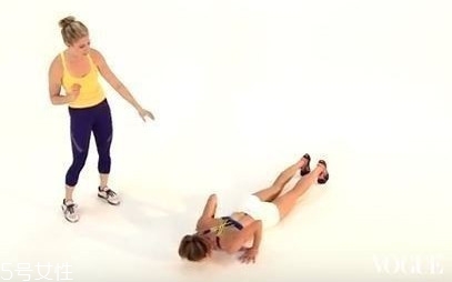 波比運(yùn)動(dòng)怎么做？波比運(yùn)動(dòng)一個(gè)月的效果
