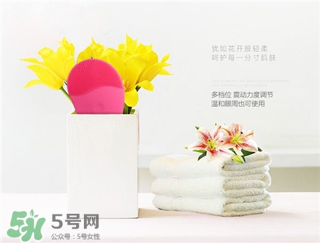 Blingbelle潔面儀和luna哪個好?Blingbelle潔面儀和luna區(qū)別 Blingbelle潔面儀和luna哪個好?Blingbelle潔面儀和luna區(qū)別