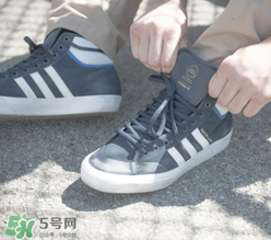 adidas matchcourt high rx2新款滑板鞋什么時候發(fā)售？
