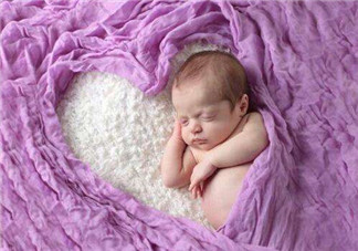 早產(chǎn)兒奶粉有必要嗎？早產(chǎn)兒可以吃普通奶粉嗎？