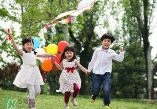 2017暑假旅游帶孩子去哪里好？2017暑假旅游線路推薦