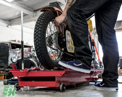 blends與vans聯名機車主題鞋子在哪買_怎么買？